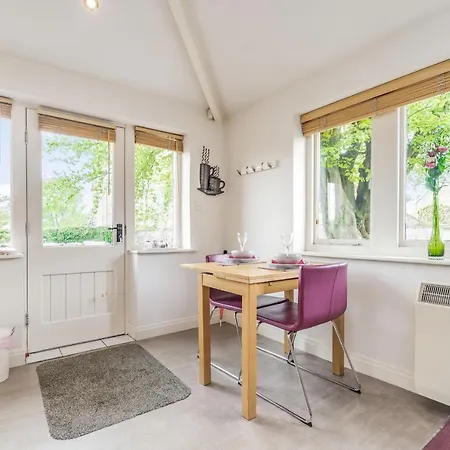 Holiday home The Friendly Austwick